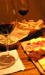 Enjoy the wine at the North of the country